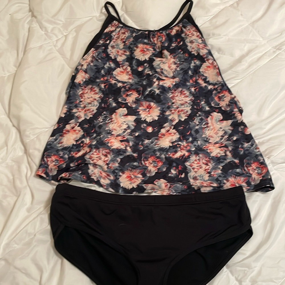 TYR Tankini